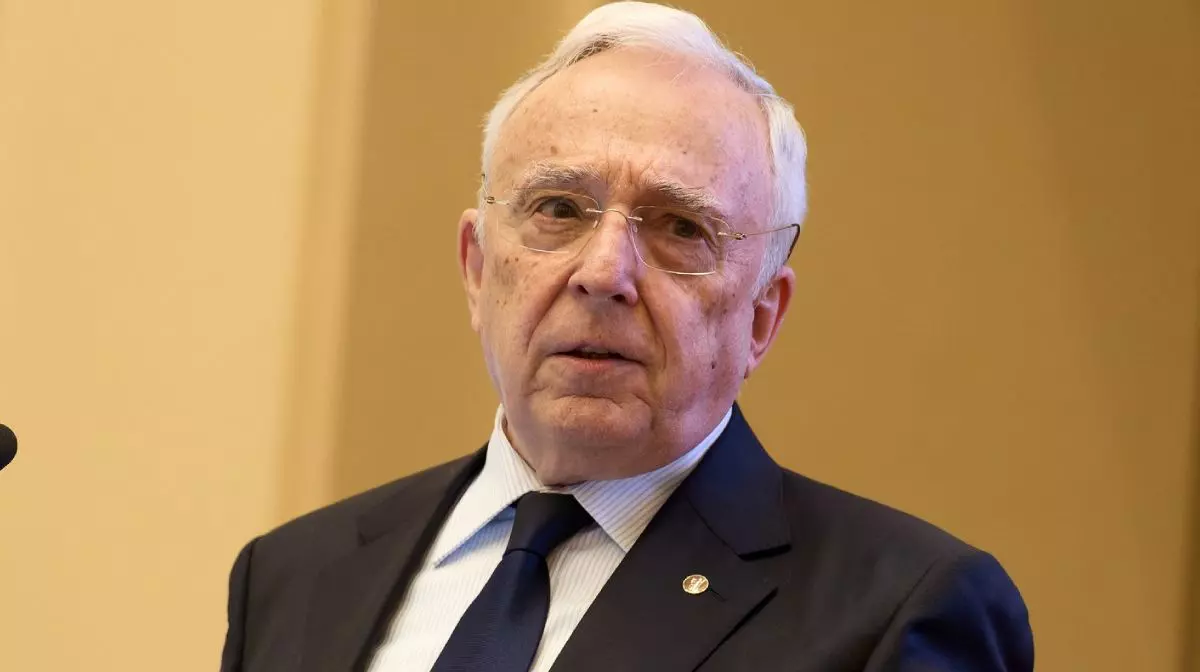România mai are de așteptat până la adoptarea euro. Isărescu explică ce împiedică acum renunțarea la leu